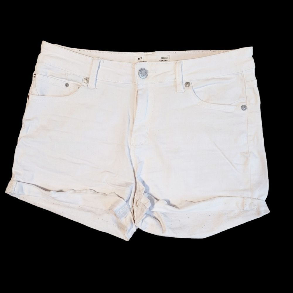 2/$20 Y2K Ardene White Jeans Short Size: 7